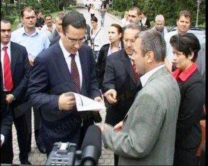 252720_10150959658482974_1046151636_n