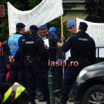 foto4-Angajatii-de-la-Fortus-in-Bucuresti-cu-mana-intinsa-la-Guvern